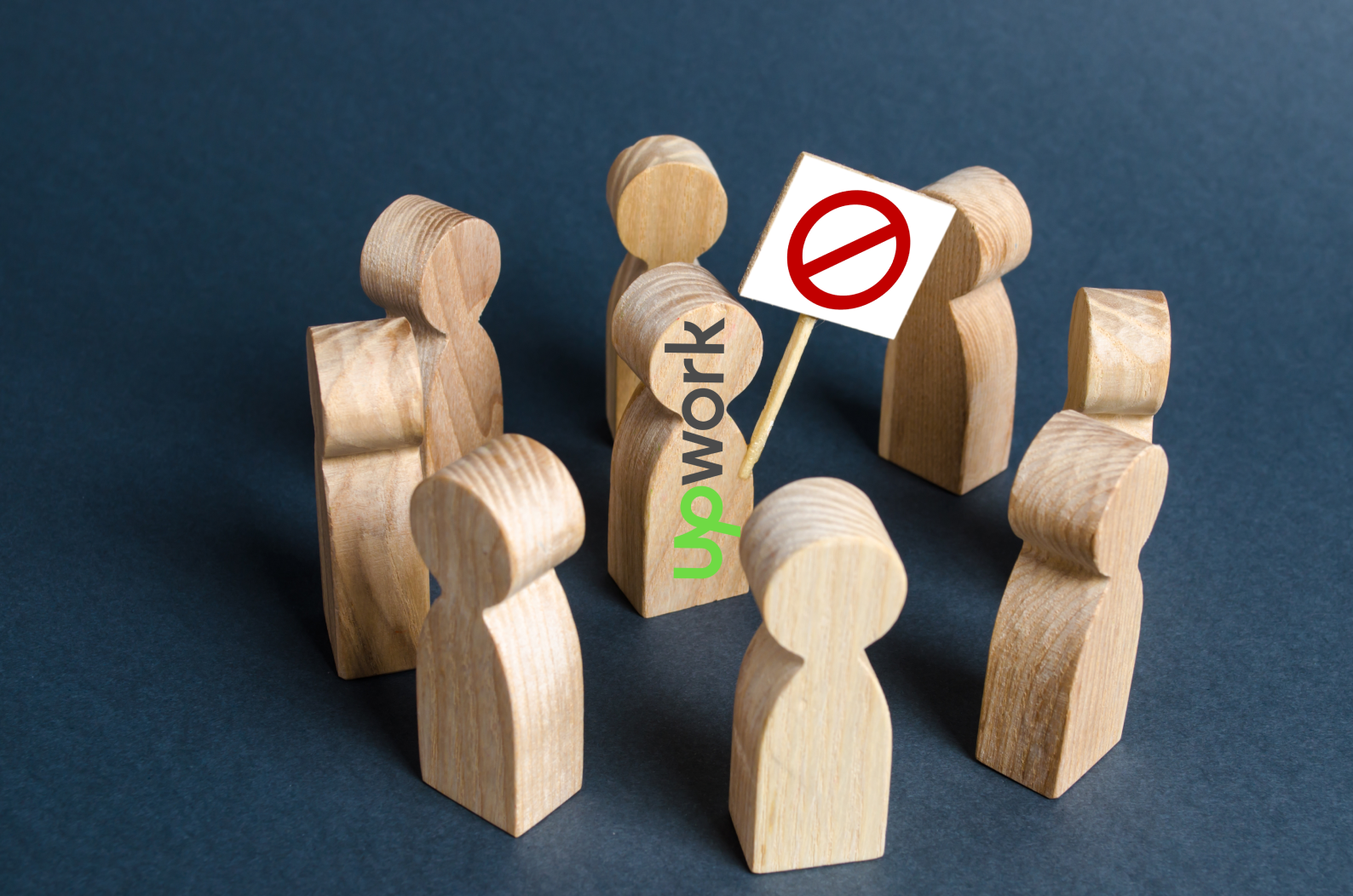 На Upwork масово блокують українців. Чому це відбувається та що робити?