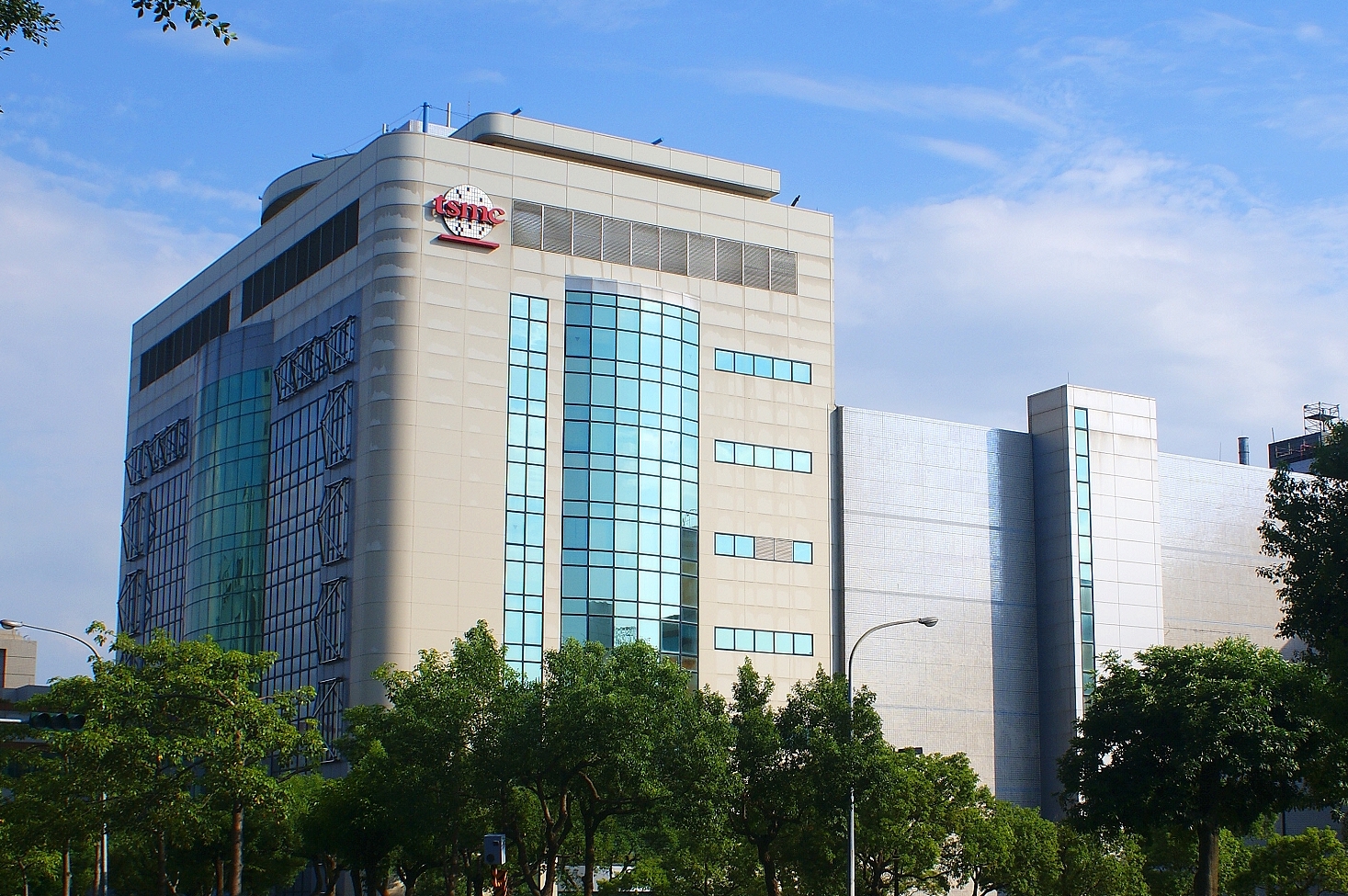 TSMC доросла до оцінки в $1 трлн — це найдорожча компанія Азії