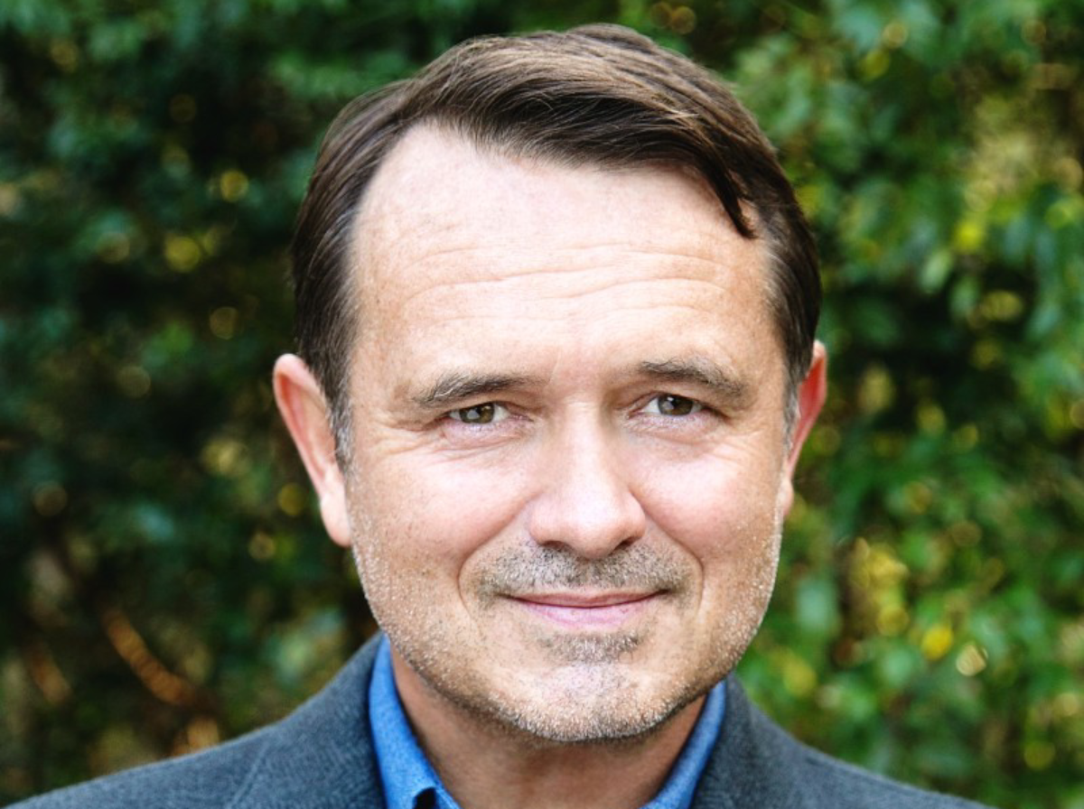 Єдиного інвестора, який повірив в Airbnb, «кинули» в останній момент. Ось його історія