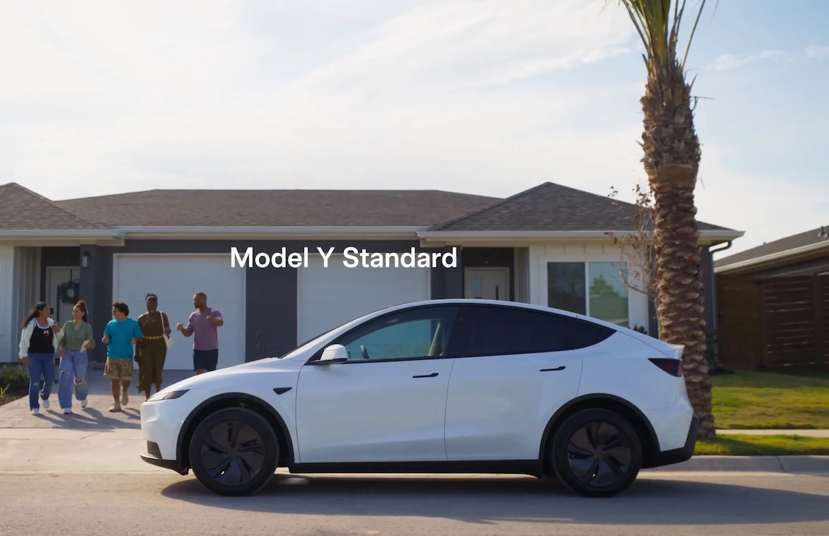 Tesla представила дешевші версії Model 3 і Model Y, але це все ще не $25 000